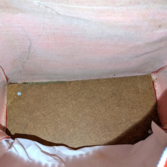 Vintage 70s Qantas Airlines Red Vinyl Adjustable Strap Cabin Bag - Picture 8 of 8